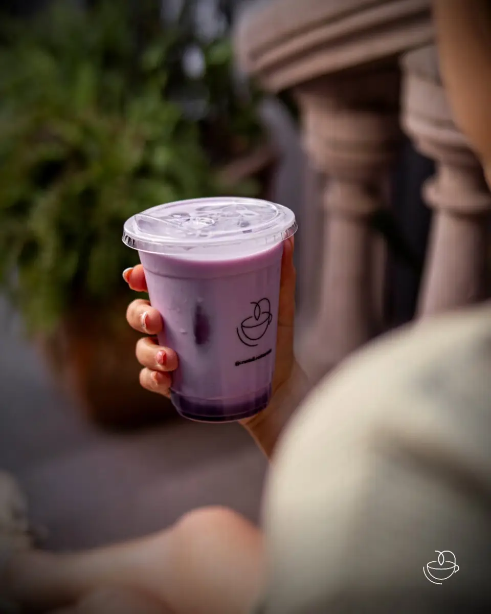 Taro frío en vaso de Crostoli